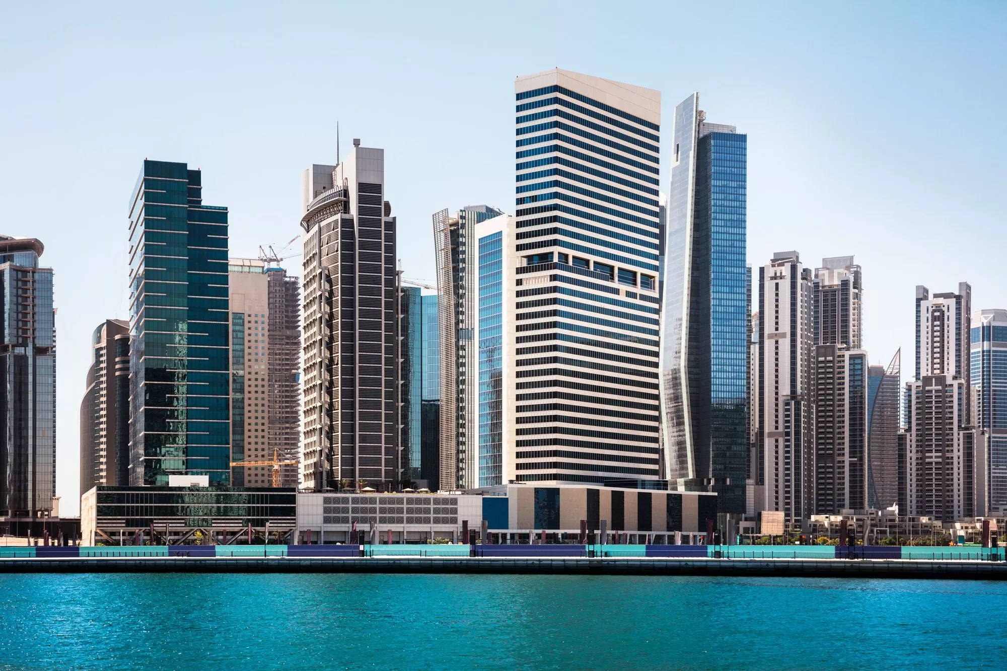 More than AED 9,1B (USD 2,48B) in real estate sales last week